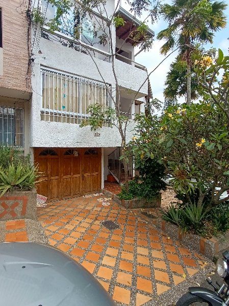 Apartamento en arriendo Antioquia Medellín La Gloria 75 m2 Habitaciones 4 Baños 2 Garajes 0 Precio $3200000