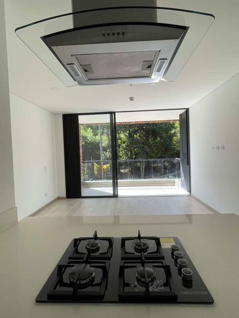 Apartamento en venta Antioquia Medellín Colombia 73 m2 Habitaciones 1 Baños 2 Garajes 2 Precio $900000000