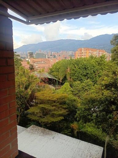 Apartamento en arriendo Antioquia Envigado Los Naranjos 75 m2 Habitaciones 3 Baños 2 Garajes 1 Precio $2700000