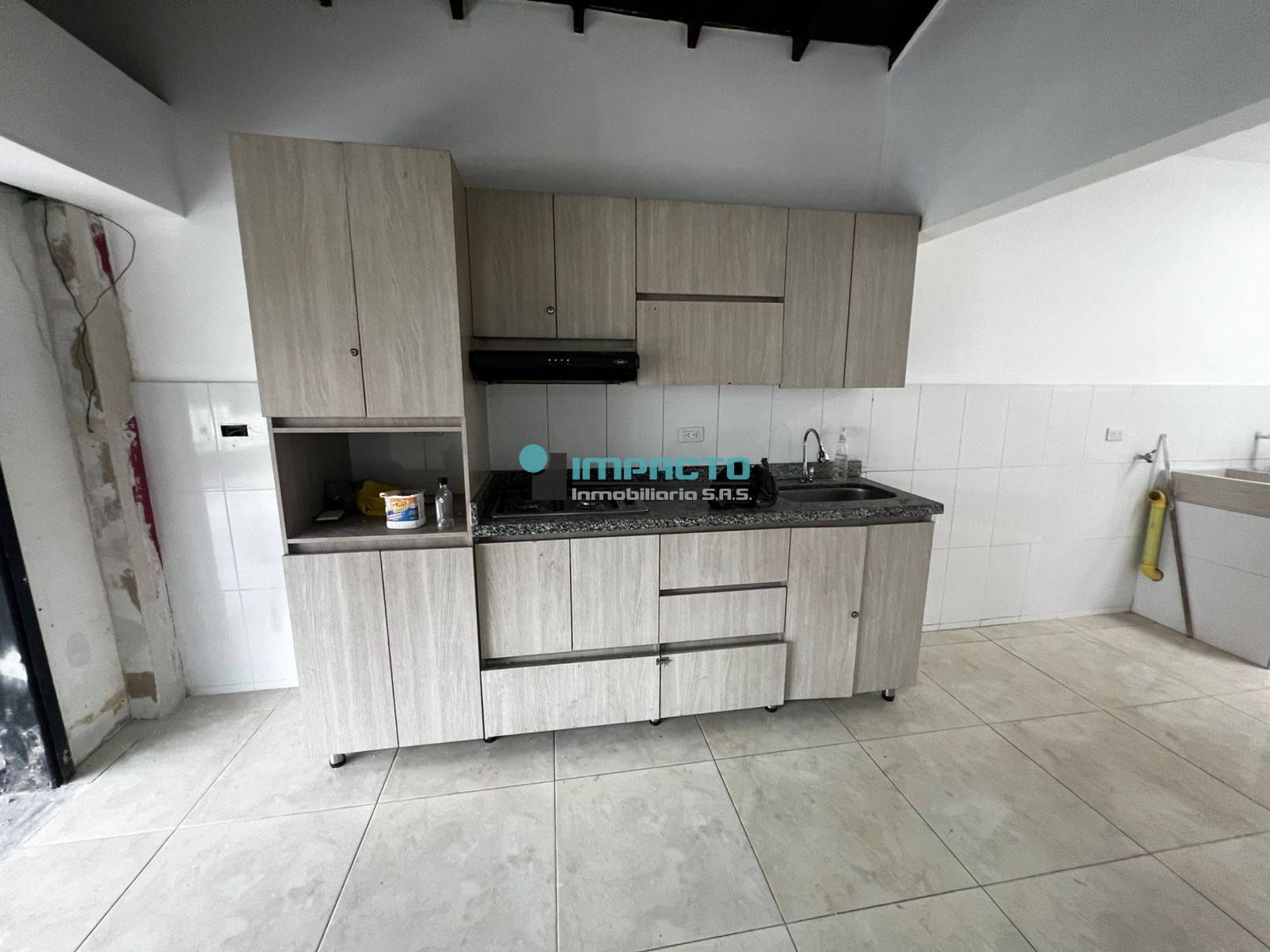 Casa en arriendo Antioquia Medellín La Castellana 180 m2 Habitaciones 5 Baños 2 Garajes 0 Precio $6500000