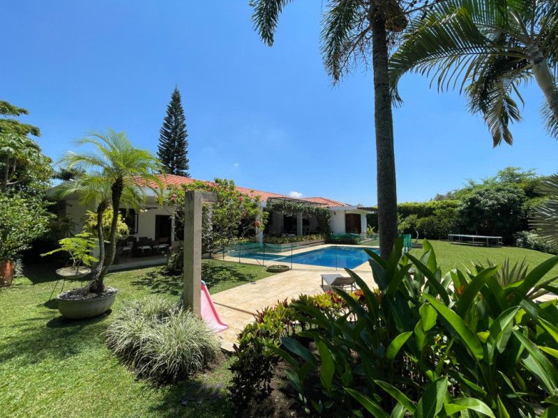 Casa Campestre en arriendo Valle Del Cauca Cali Nn 500 m2 Habitaciones 4 Baños 5 Garajes 4 Precio $16000000