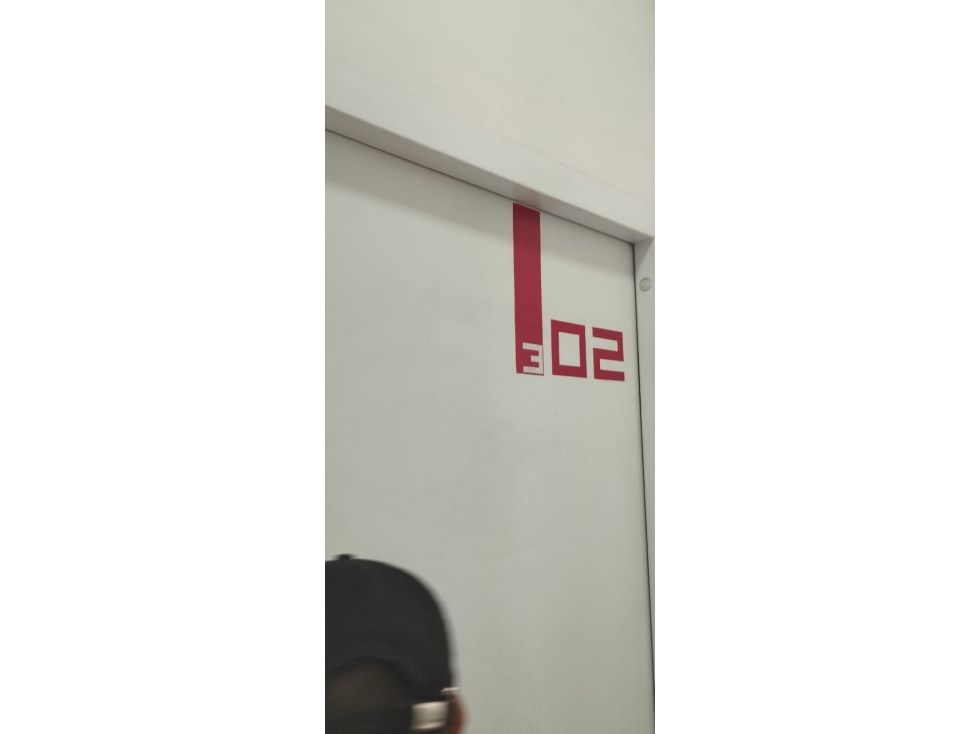 Oficina en arriendo Antioquia Medellín Boston 90 m2 Habitaciones 0 Baños 1 Garajes 0 Precio $3000000