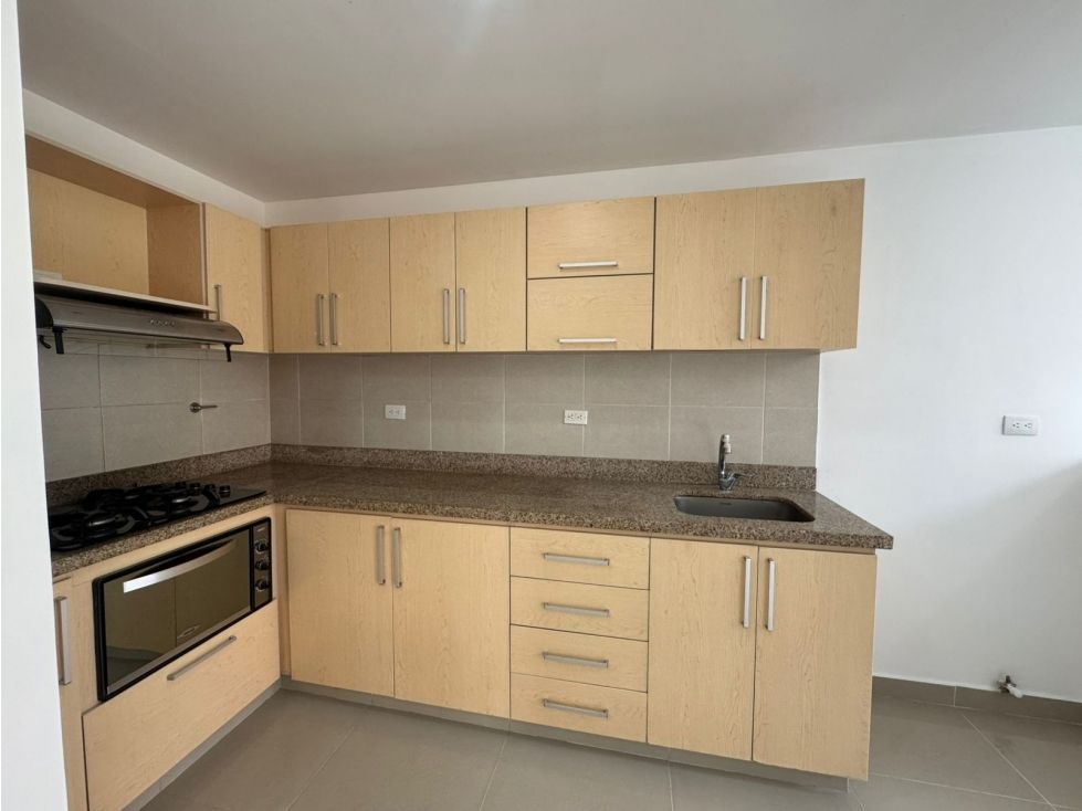 Apartamento en arriendo Antioquia Medellín El Esmeraldal 70 m2 Habitaciones 2 Baños 2 Garajes 1 Precio $3900000