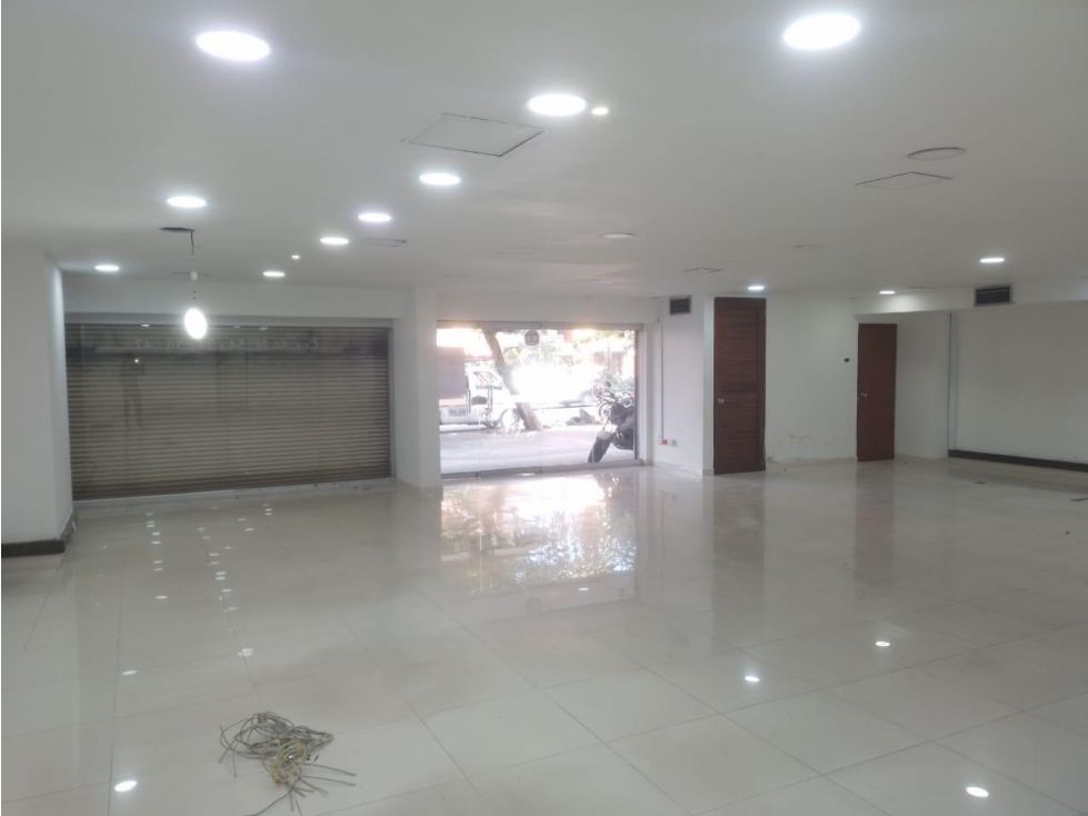 Local en arriendo Antioquia Medellín Villanueva 250 m2 Habitaciones 0 Baños 1 Garajes 0 Precio $25000000