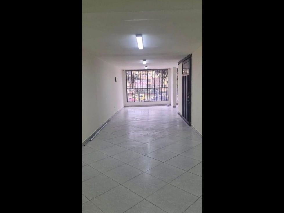 Bodega en venta Antioquia Medellín La Candelaria 130 m2 Habitaciones 0 Baños 1 Garajes 0 Precio $900000000