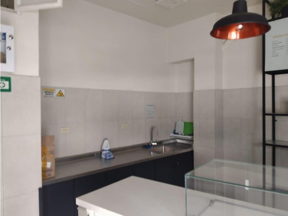 Local en arriendo Antioquia Medellín Villanueva 32 m2 Habitaciones 0 Baños 1 Garajes 0 Precio $2500000