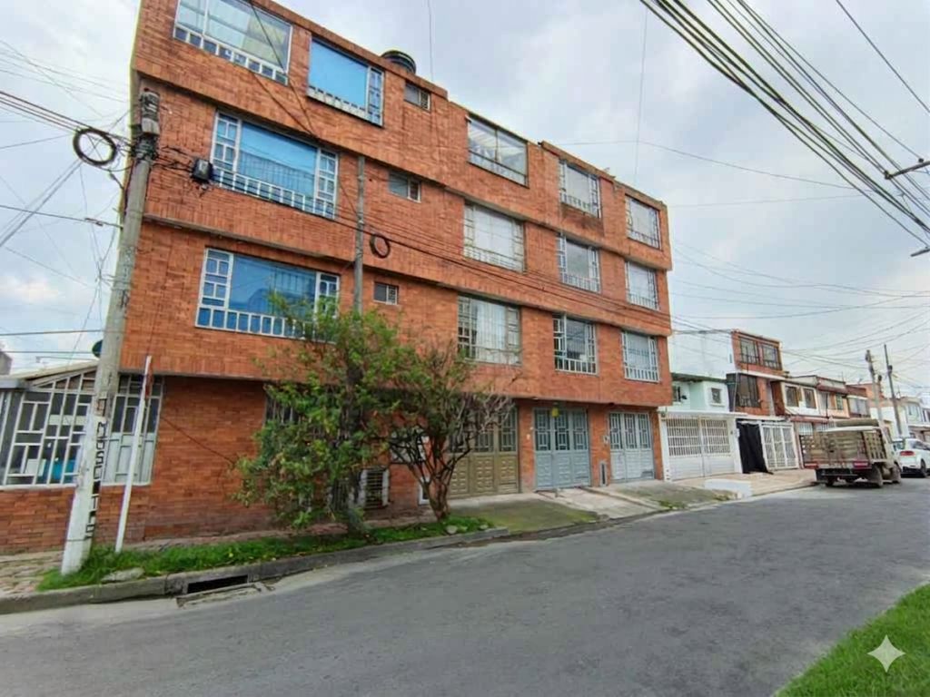 Casa en venta Cundinamarca Bogotá Bonanza 120 m2 Habitaciones 2 Baños 3 Garajes 1 Precio $560000000