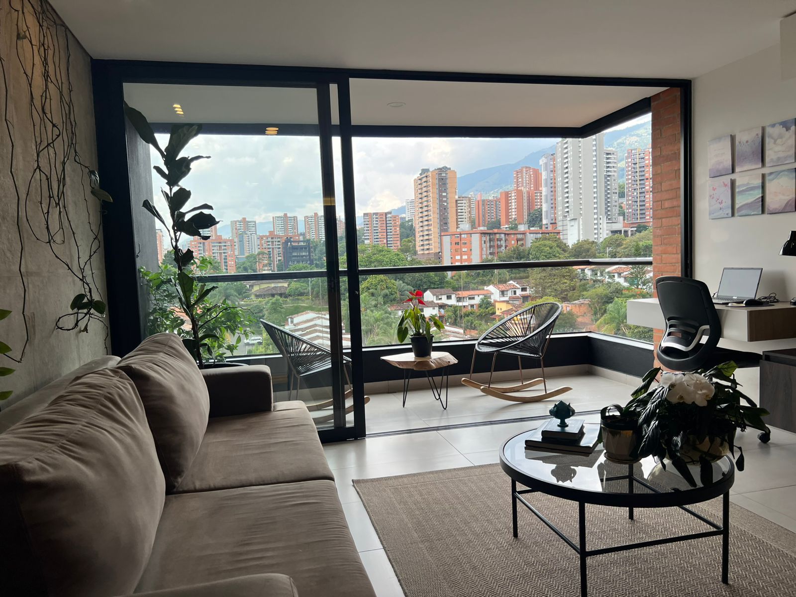 Apartamento en arriendo Antioquia Envigado La Inmaculada 120 m2 Habitaciones 2 Baños 2 Garajes 2 Precio $7150000
