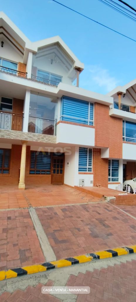 Casa en venta Boyacá Tunja Ve La Colorada 135 m2 Habitaciones 4 Baños 3 Garajes 1 Precio $460000000