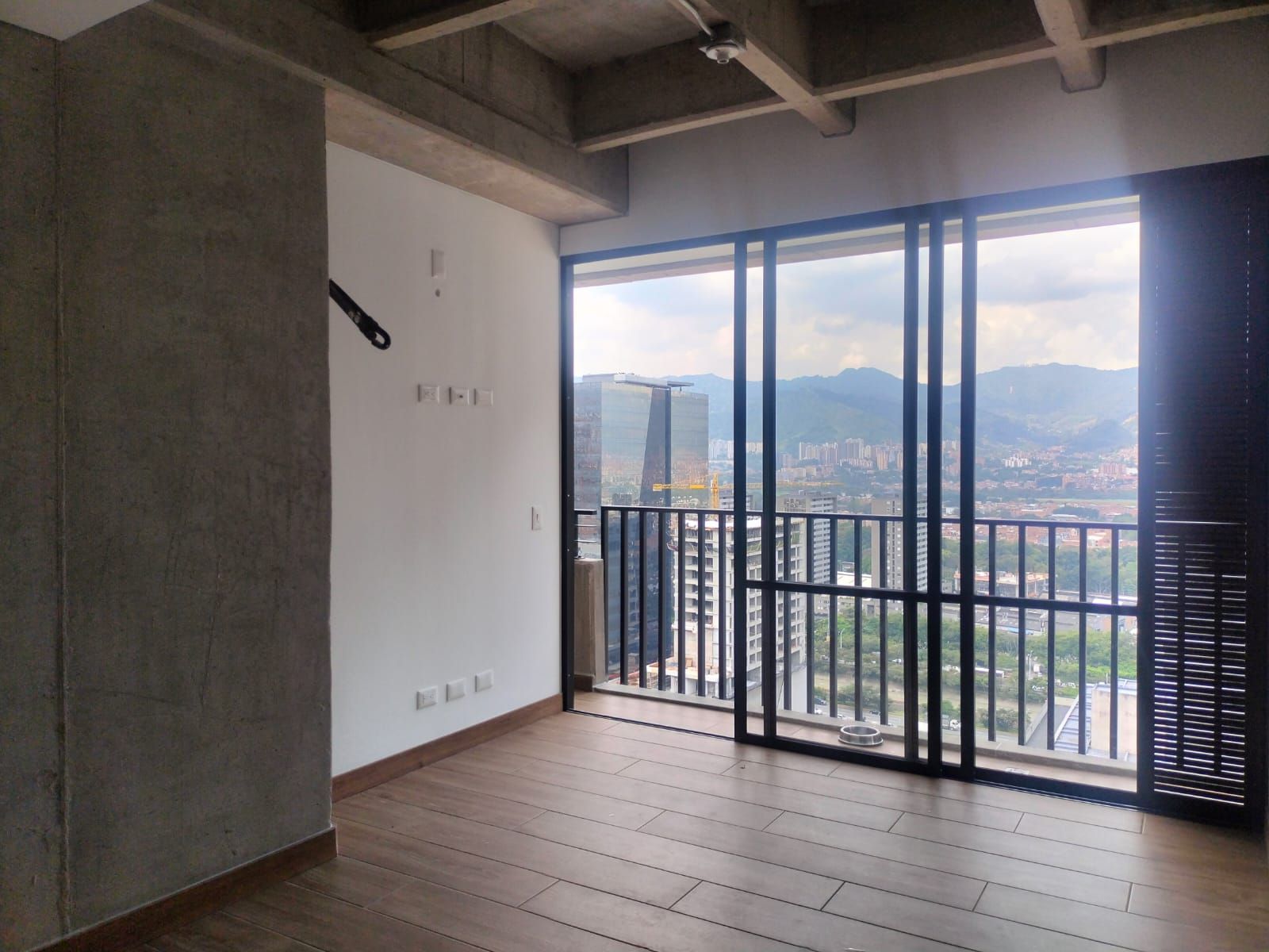 Apartamento en arriendo o venta Antioquia Medellín Villa Carlota 75 m2 Habitaciones 2 Baños 2 Garajes 1 Precio venta $1060000000 Precio arriendo $4950000