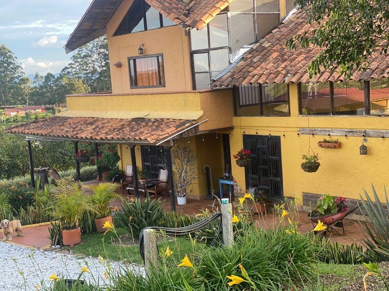 Finca en venta Antioquia Rionegro El Porvenir 16000 m2 Habitaciones 5 Baños 5 Garajes 0 Precio $3400000000