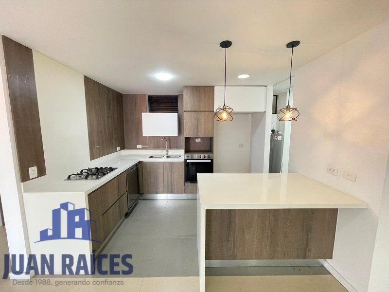 Apartamento en arriendo Antioquia Envigado La Inmaculada 150 m2 Habitaciones 3 Baños 4 Garajes 2 Precio $8500000