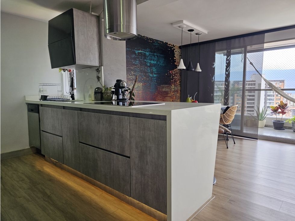 Apartamento en venta Antioquia Medellín Loma De Los Bernal 95 m2 Habitaciones 3 Baños 2 Garajes 2 Precio $895000000