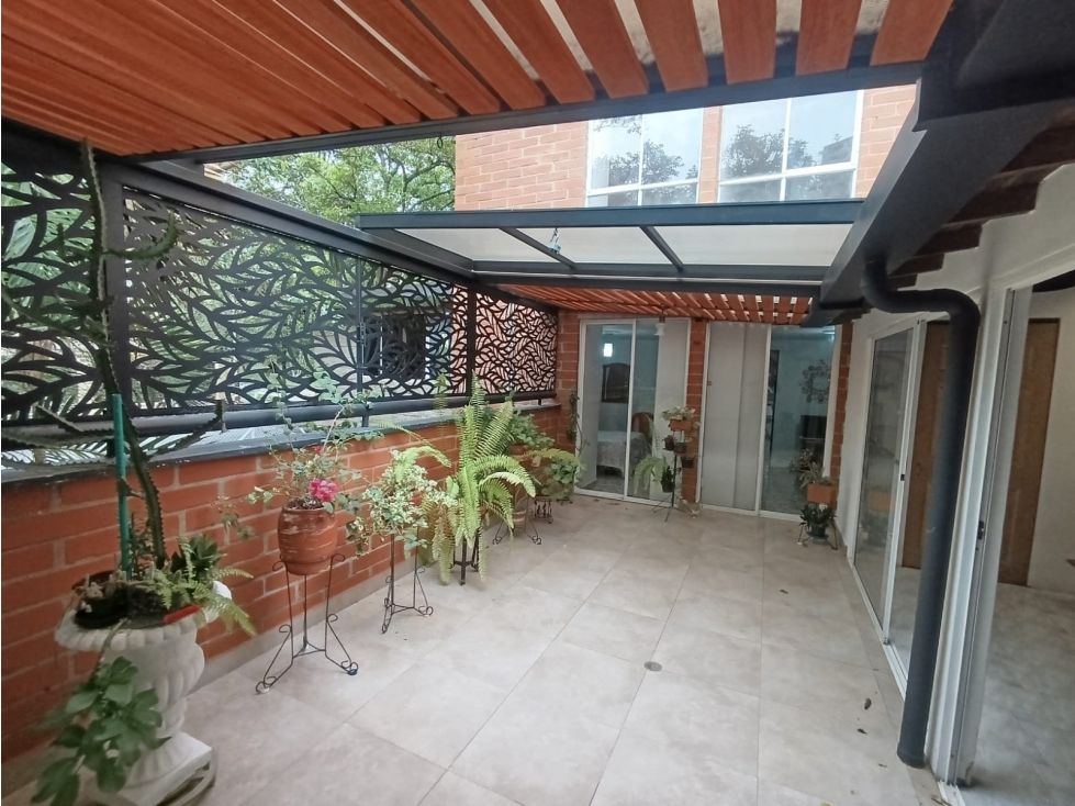 Apartamento en venta Antioquia Medellín Ferreni 140 m2 Habitaciones 4 Baños 3 Garajes 2 Precio $650000000