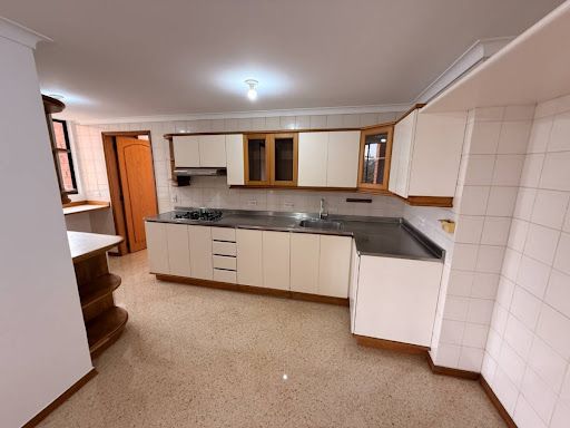 Apartamento en arriendo Antioquia Medellín El Diamante No2 174 m2 Habitaciones 3 Baños 5 Garajes 2 Precio $6000000