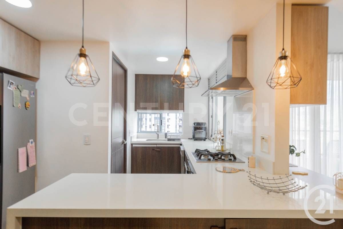 Apartamento en venta Antioquia Envigado Asd 110 m2 Habitaciones 3 Baños 2 Garajes 2 Precio $950000000