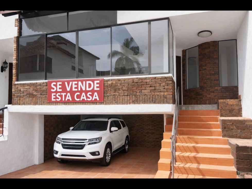 Casa en venta Valle Del Cauca Cali Nueva Tequendama 247 m2 Habitaciones 4 Baños 5 Garajes 4 Precio $950000000