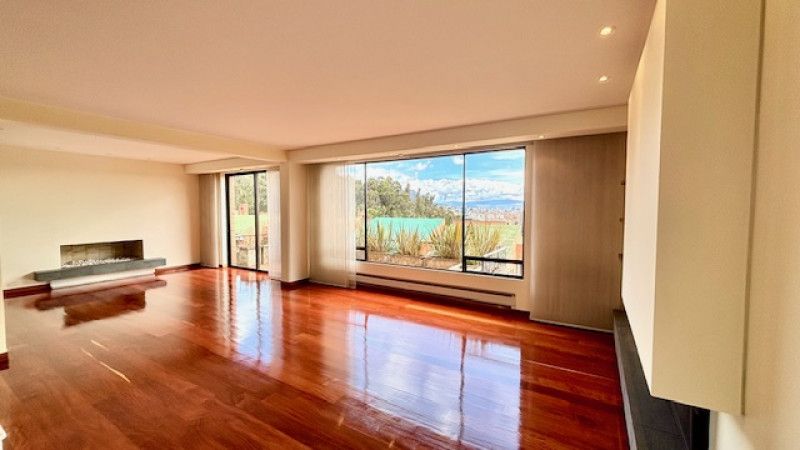 Casa en venta Cundinamarca Bogotá Ciudadela Real 632 m2 Habitaciones 4 Baños 6 Garajes 3 Precio $4750000000