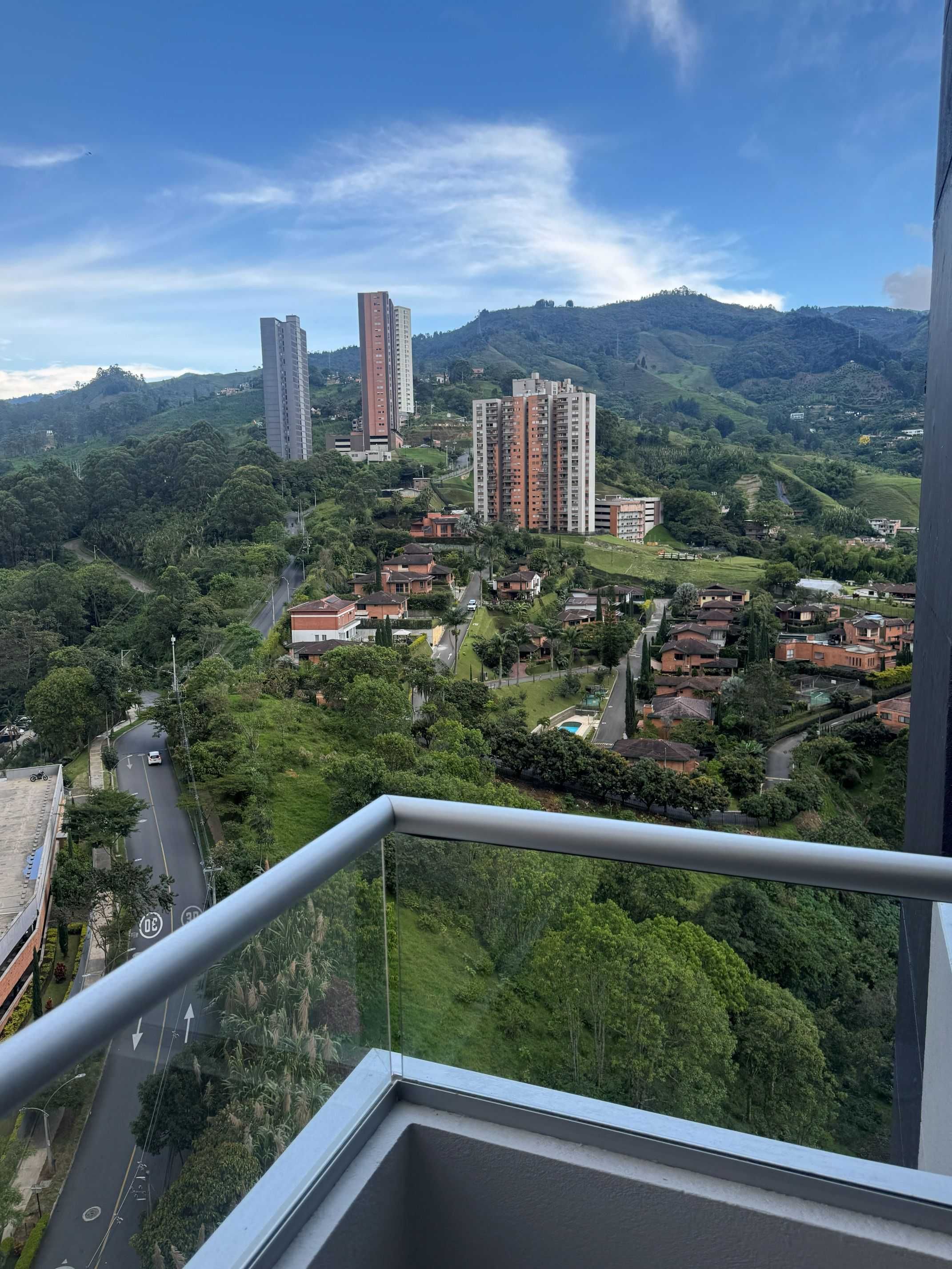 Apartamento en venta Antioquia Sabaneta Vereda La Doctora 84 m2 Habitaciones 3 Baños 2 Garajes 2 Precio $680000000