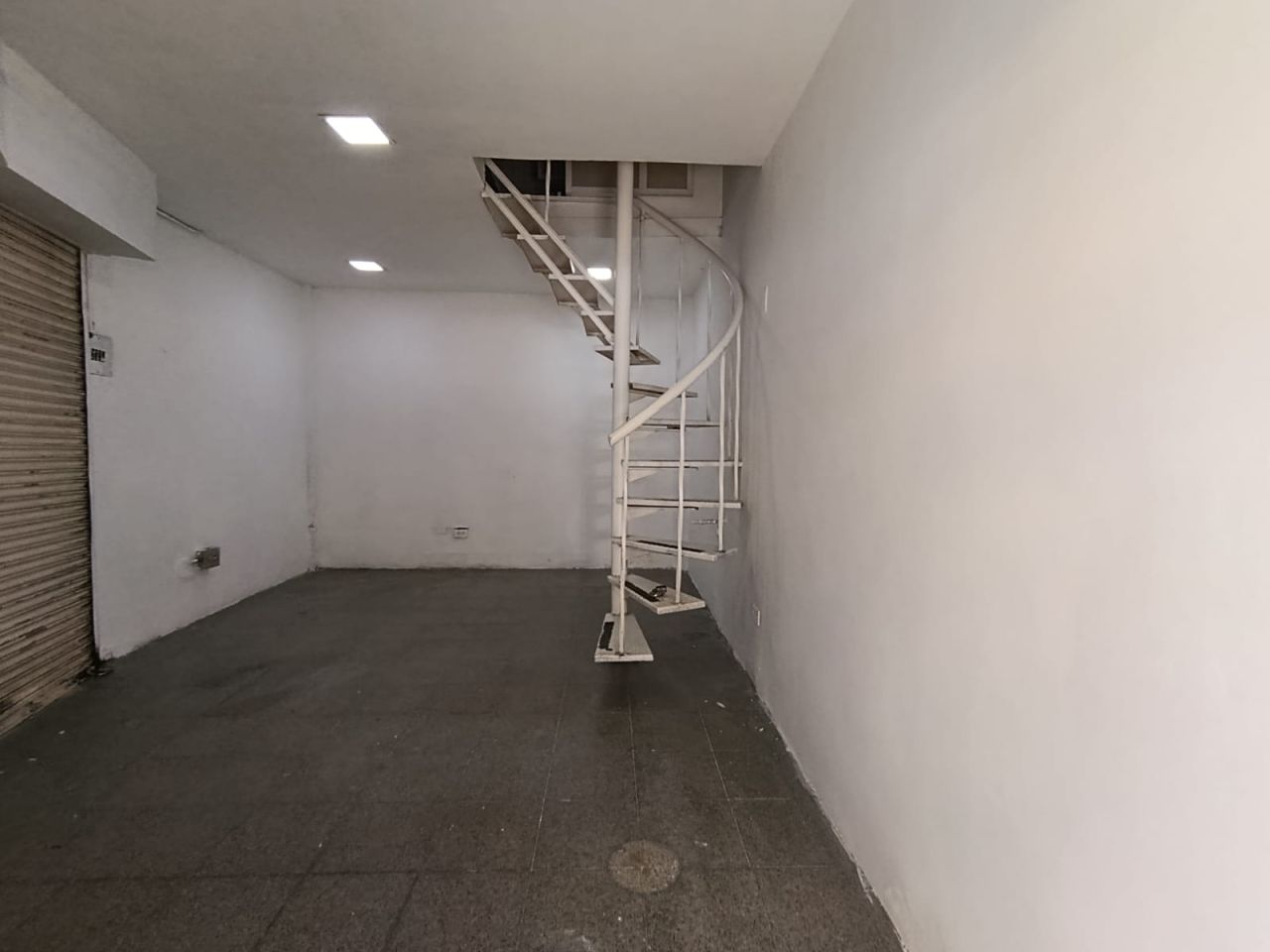 Local en arriendo Antioquia Medellín El Rincon 16 m2 Habitaciones 0 Baños 0 Garajes 0 Precio $4800000