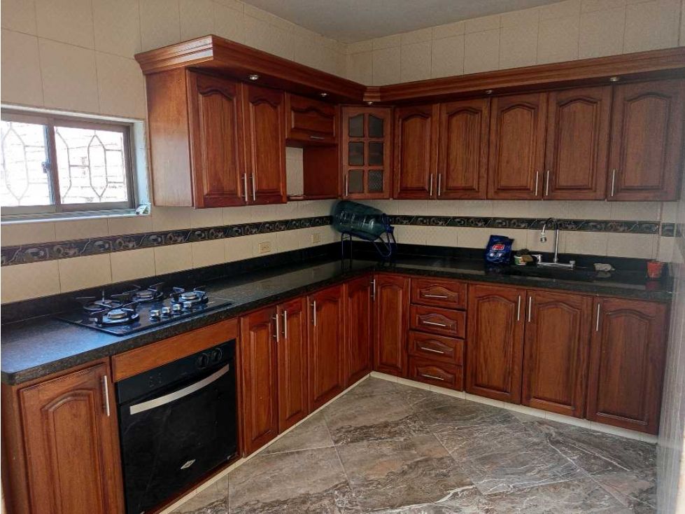 Casa en arriendo Antioquia Medellín Trinidad 130 m2 Habitaciones 6 Baños 2 Garajes 0 Precio $3950000