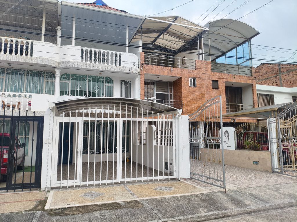Casa en venta Cundinamarca Fusagasugá Ub Ciudad Al Campo 179 m2 Habitaciones 4 Baños 4 Garajes 1 Precio $480000000