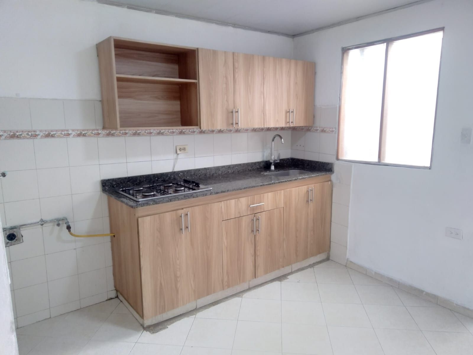 Casa en arriendo Antioquia Bello Altos De Niquia 70 m2 Habitaciones 3 Baños 1 Garajes 1 Precio $1300000