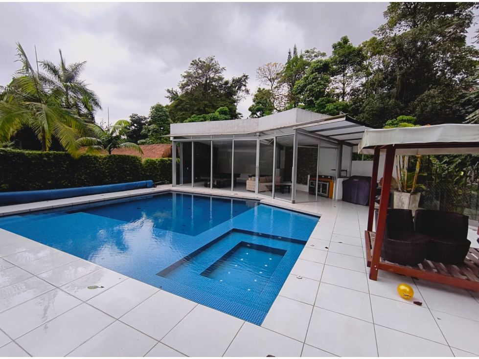 Casa en arriendo Antioquia Medellín Las Lomas No2 550 m2 Habitaciones 4 Baños 5 Garajes 2 Precio $22000000