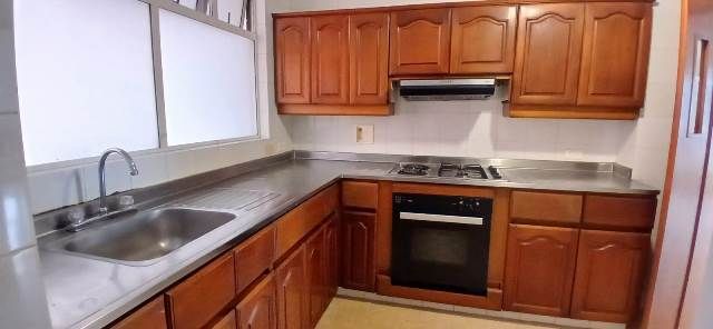 Apartamento en arriendo Antioquia Medellín Calle Nueva 144 m2 Habitaciones 3 Baños 3 Garajes 2 Precio $5600000