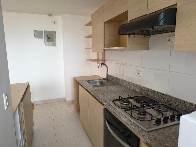 Apartamento en arriendo Antioquia Envigado Jardines 65 m2 Habitaciones 2 Baños 2 Garajes 1 Precio $3400000