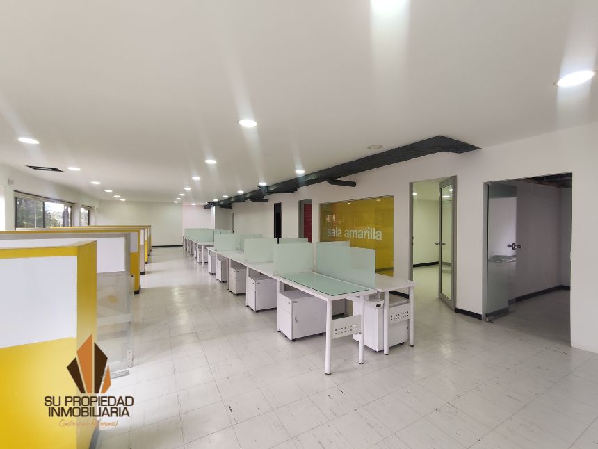 Oficina en venta Cundinamarca Bogotá Santa Bibiana 352 m2 Habitaciones 0 Baños 4 Garajes 6 Precio $1937000000