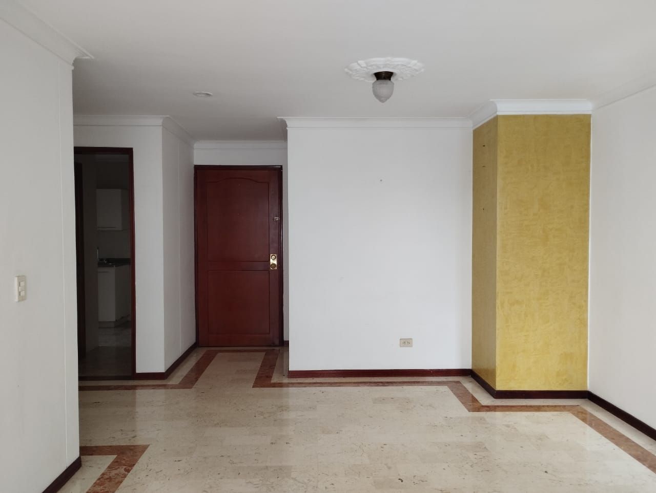 Apartamento en arriendo Risaralda Pereira Jardin De Velez Y Velez 117 m2 Habitaciones 3 Baños 2 Garajes 1 Precio $2800000