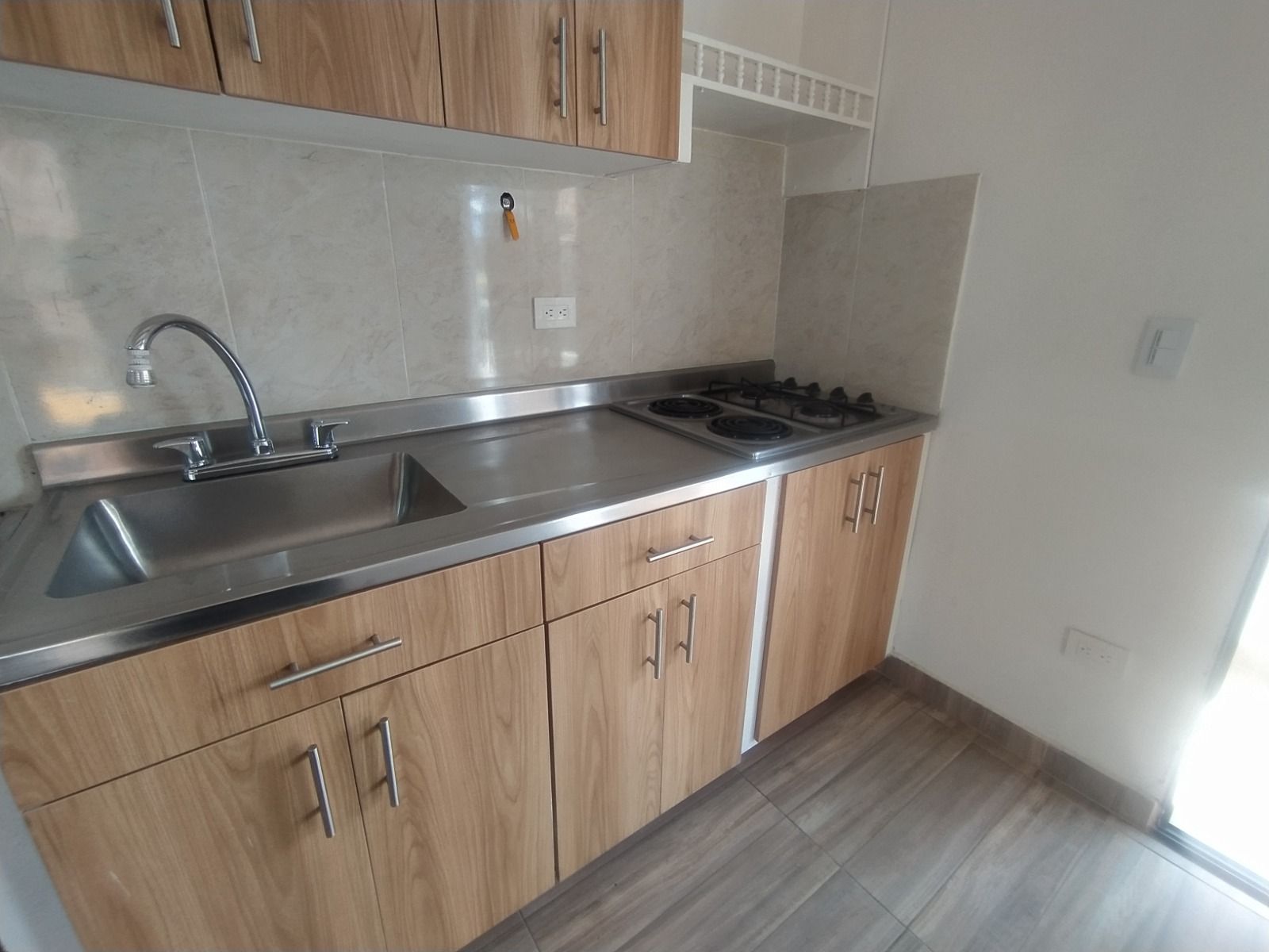 Apartaestudio en arriendo Antioquia Medellín Moscu No 1 30 m2 Habitaciones 1 Baños 1 Garajes 0 Precio $1100000