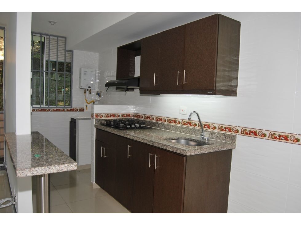 Apartamento en arriendo o venta Antioquia Envigado Loma Del Barro 57 m2 Habitaciones 3 Baños 2 Garajes 1 Precio venta $300000000 Precio arriendo $2600000