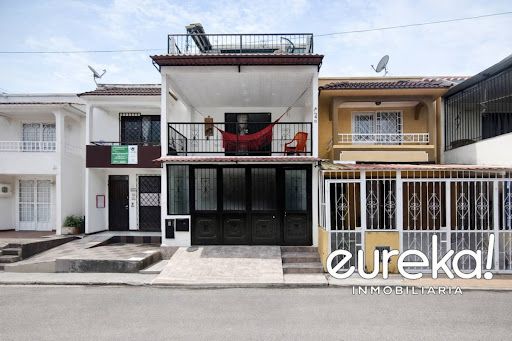 Casa en venta Tolima Ibagué Ub Confenalco 197 m2 Habitaciones 5 Baños 3 Garajes 2 Precio $350000000