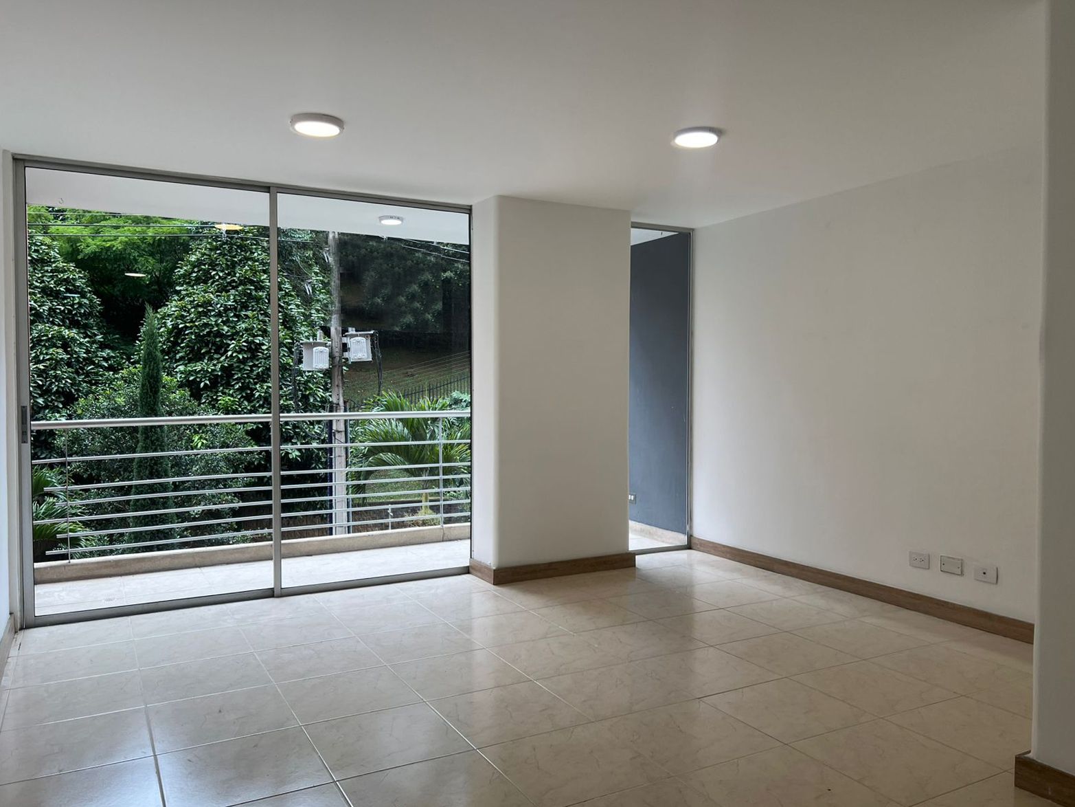 Apartamento en arriendo Antioquia Envigado La Inmaculada 76 m2 Habitaciones 2 Baños 2 Garajes 1 Precio $3650000