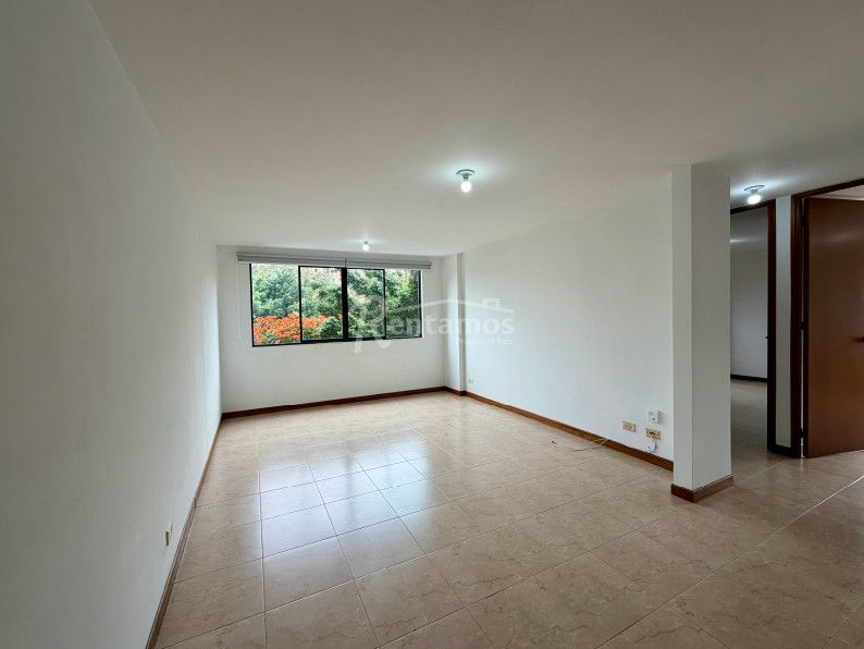 Apartamento en arriendo Antioquia Medellín Urbanizacion Villa Linda 86 m2 Habitaciones 2 Baños 2 Garajes 1 Precio $4000000