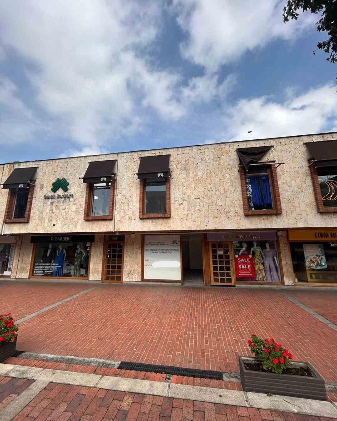 Local en venta Cundinamarca Bogotá Santa Barbara Occidental 57 m2 Habitaciones 0 Baños 1 Garajes 0 Precio $670000000