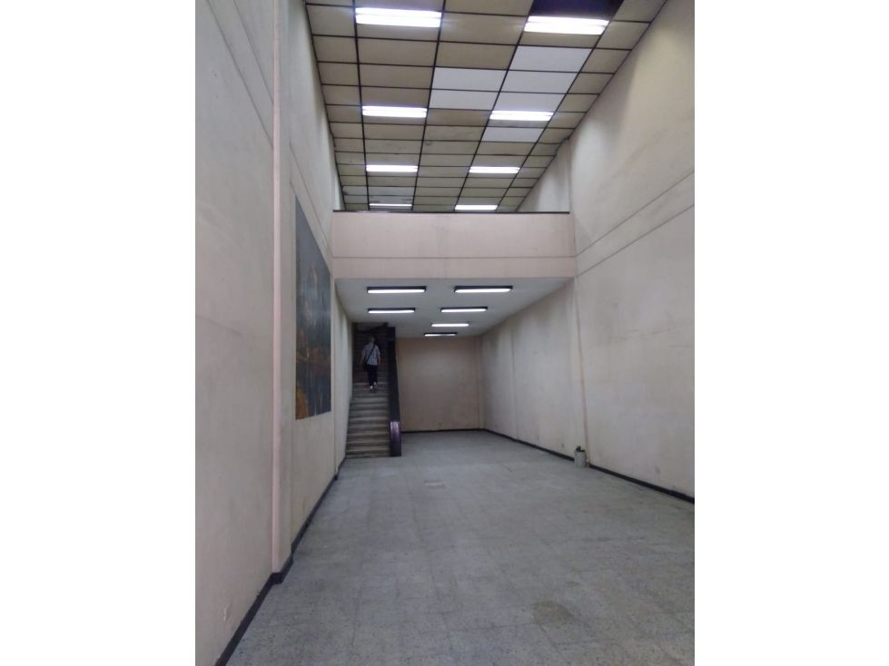 Bodega en venta Antioquia Medellín Suramericana 120 m2 Habitaciones 0 Baños 1 Garajes 0 Precio $1100000000