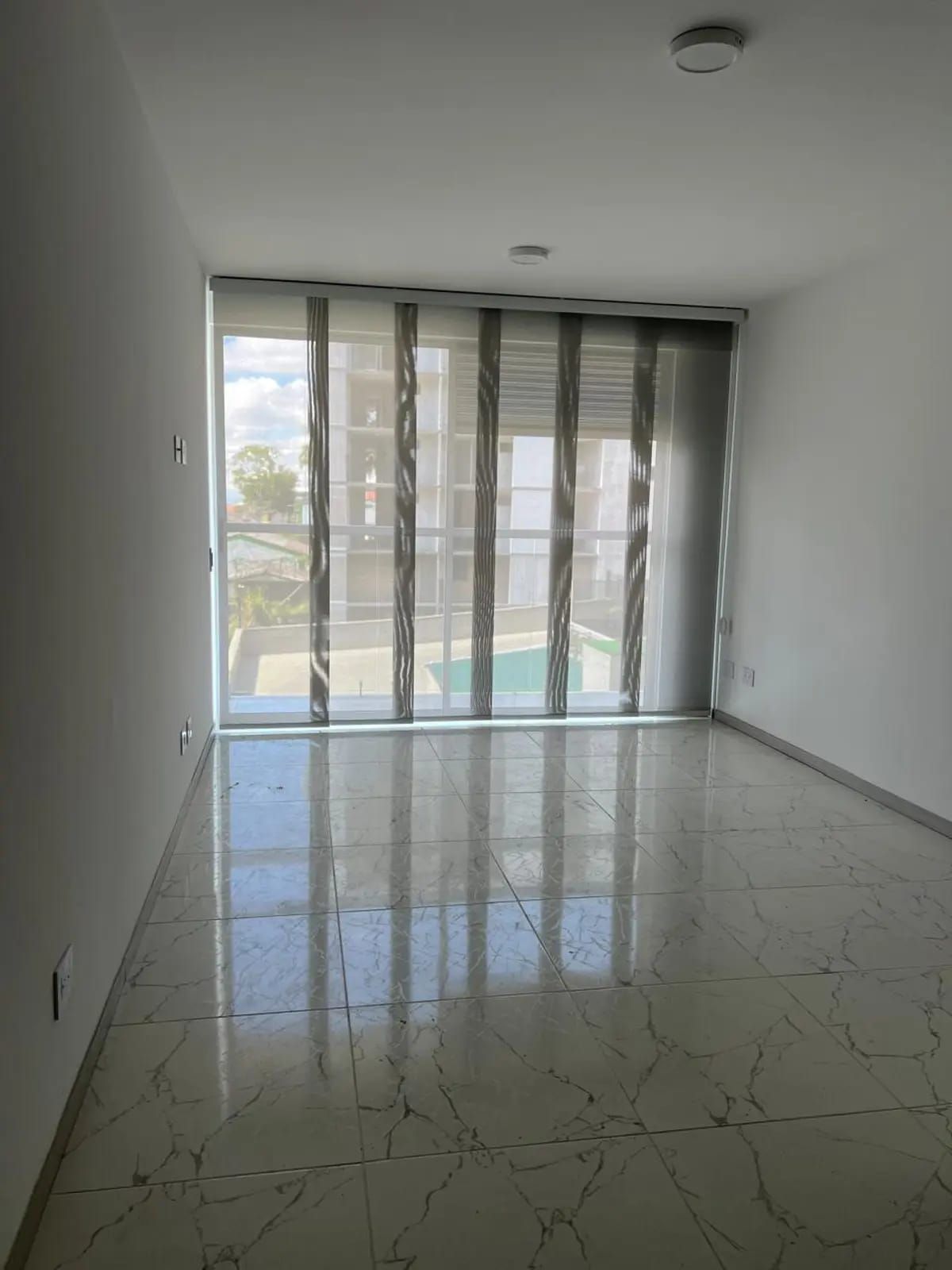 Apartamento en arriendo Risaralda Pereira Cr Bosques De Cantabria 75 m2 Habitaciones 3 Baños 2 Garajes 1 Precio $2750000