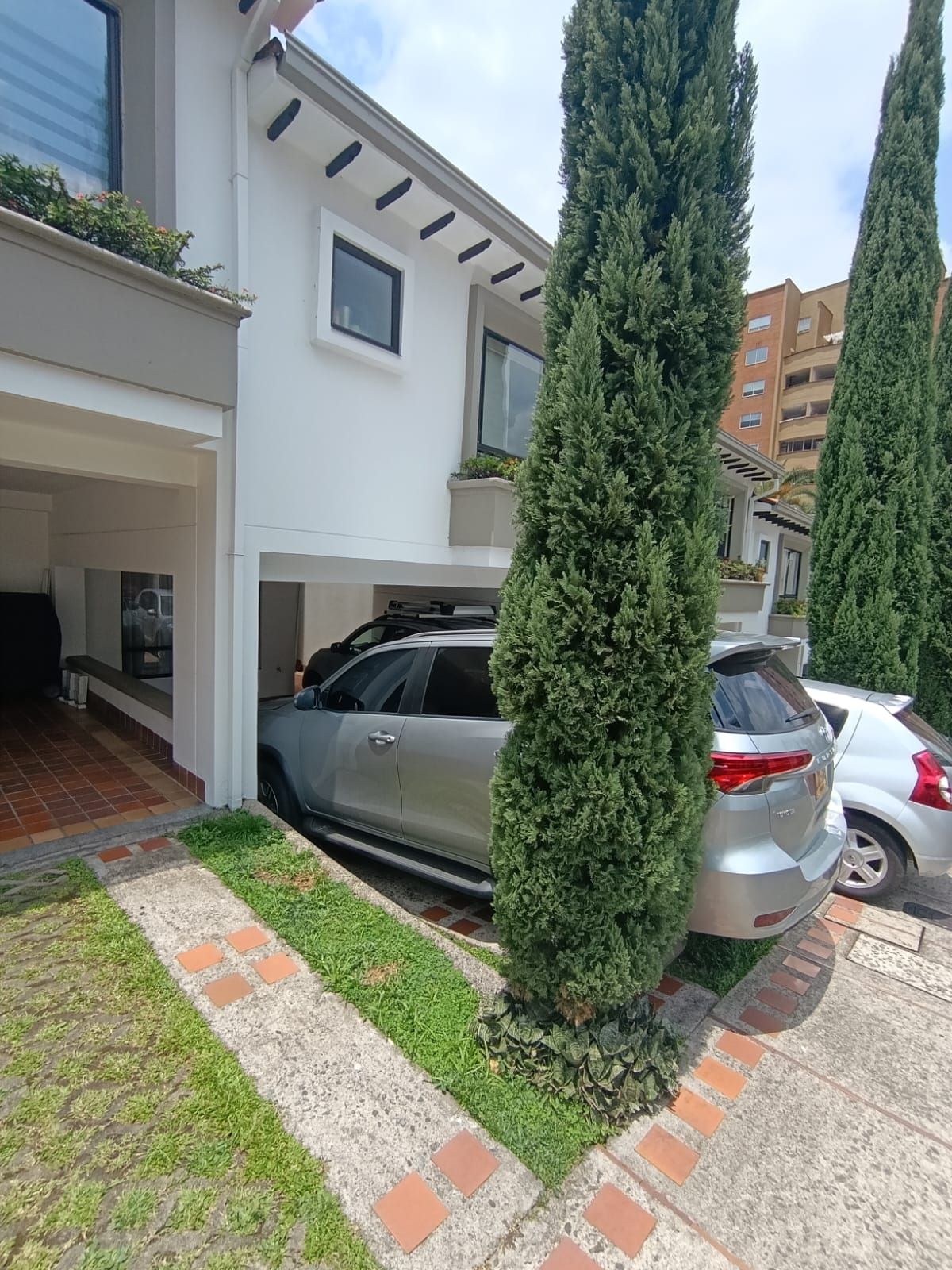 Casa en venta Antioquia Envigado El Yerbal 130 m2 Habitaciones 3 Baños 3 Garajes 2 Precio $1100000000