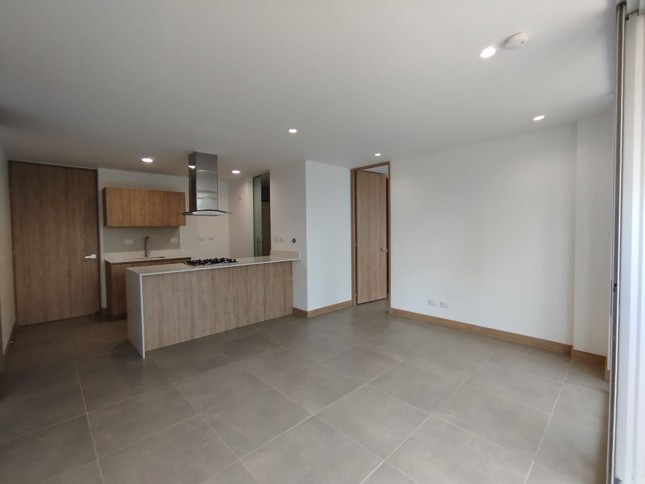 Apartamento en arriendo Antioquia Rionegro Centro 74 m2 Habitaciones 2 Baños 2 Garajes 2 Precio $2800000