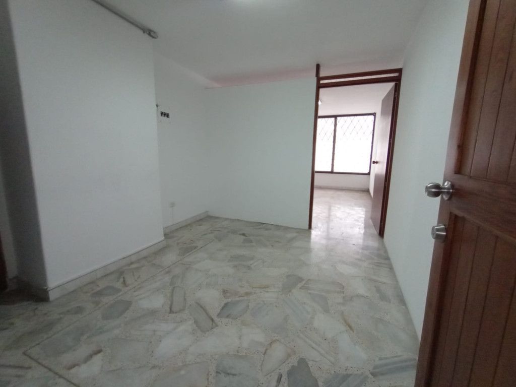 Oficina en arriendo Valle Del Cauca Cali 3 De Julio 25 m2 Habitaciones 0 Baños 1 Garajes 0 Precio $1500000