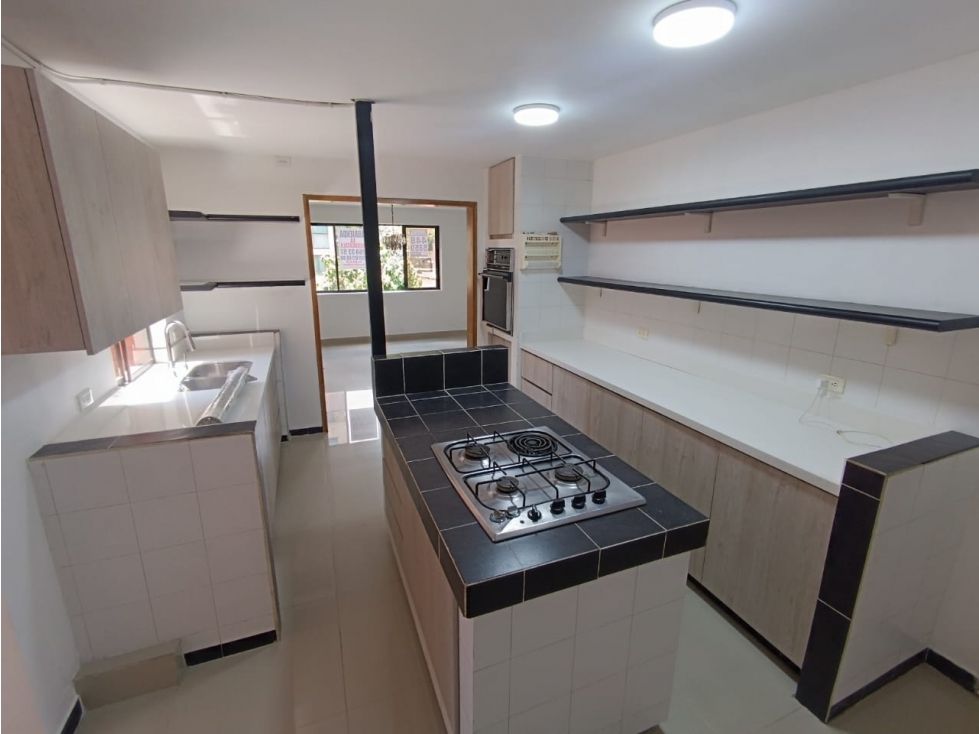 Apartamento en venta Antioquia Medellín Perpetuo Socorro 230 m2 Habitaciones 5 Baños 4 Garajes 2 Precio $1600000000