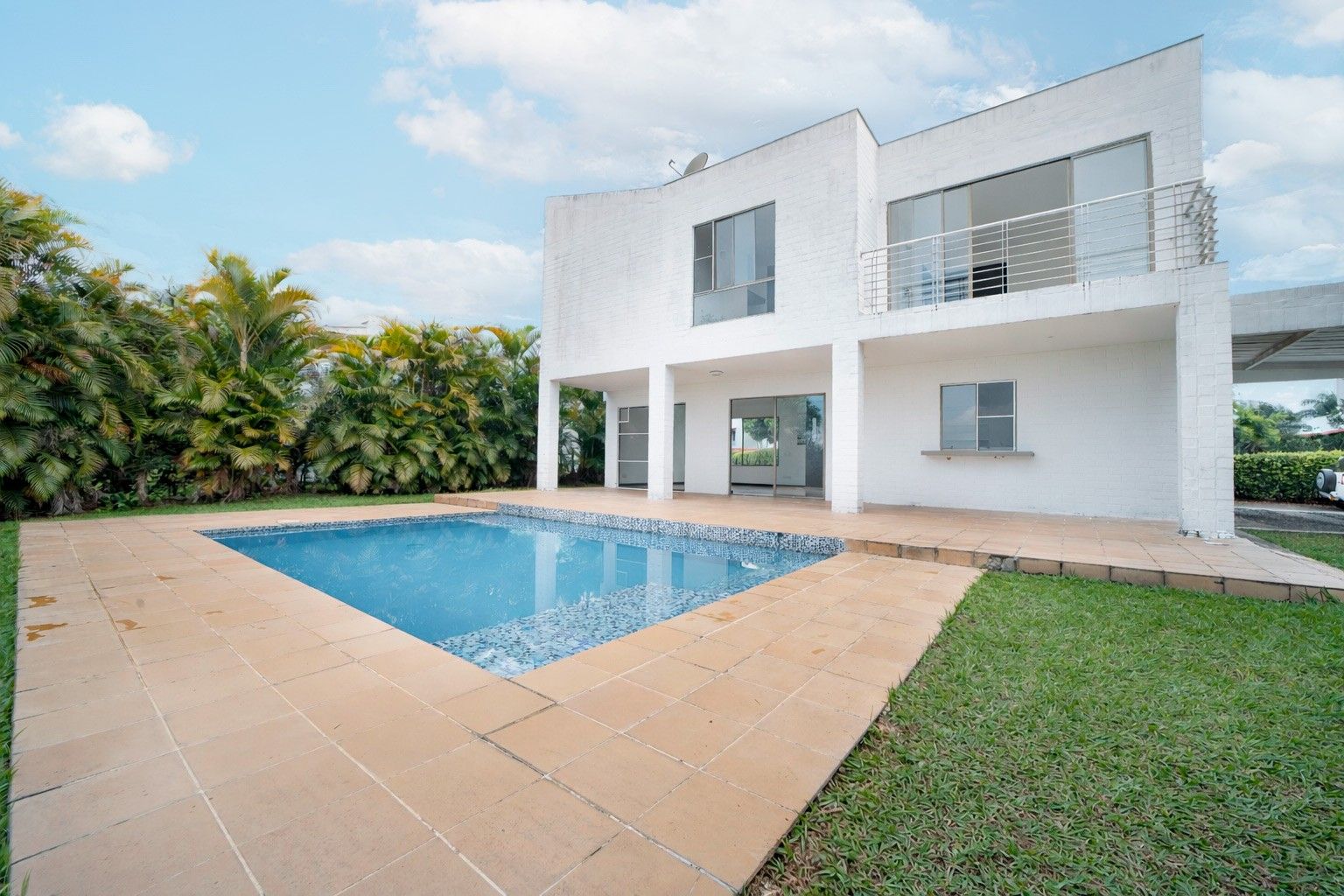 Casa en venta Valle Del Cauca Jamundí Cn Solares De La Morada Et Vii Y Viii 204 m2 Habitaciones 3 Baños 4 Garajes 4 Precio $750000000