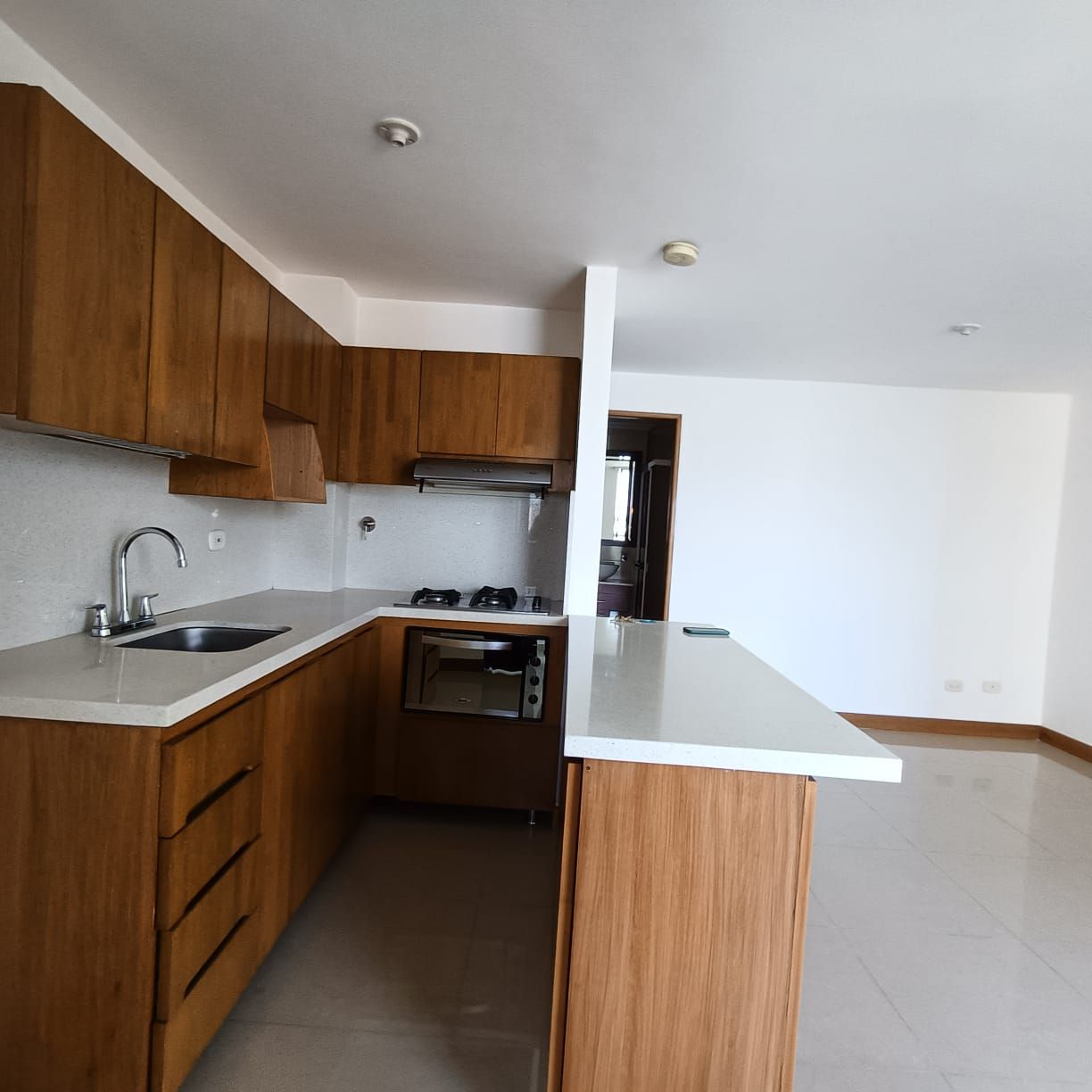 Apartamento en arriendo Antioquia Envigado Bosques De Zúñiga 78 m2 Habitaciones 2 Baños 2 Garajes 2 Precio $3400000