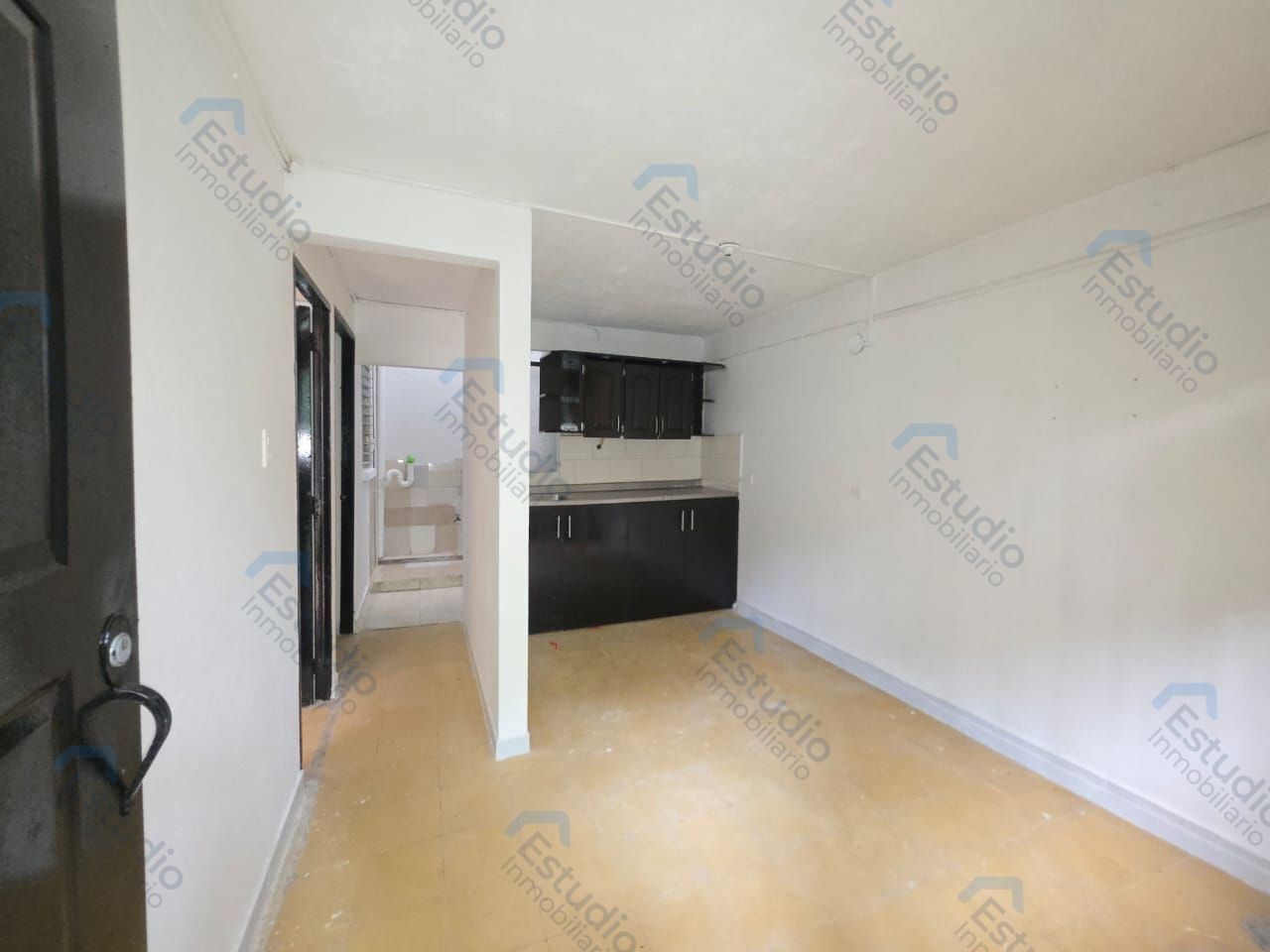 Apartamento en arriendo Antioquia Medellín Los Cerros - El Vergel 45 m2 Habitaciones 2 Baños 1 Garajes 0 Precio $1100000