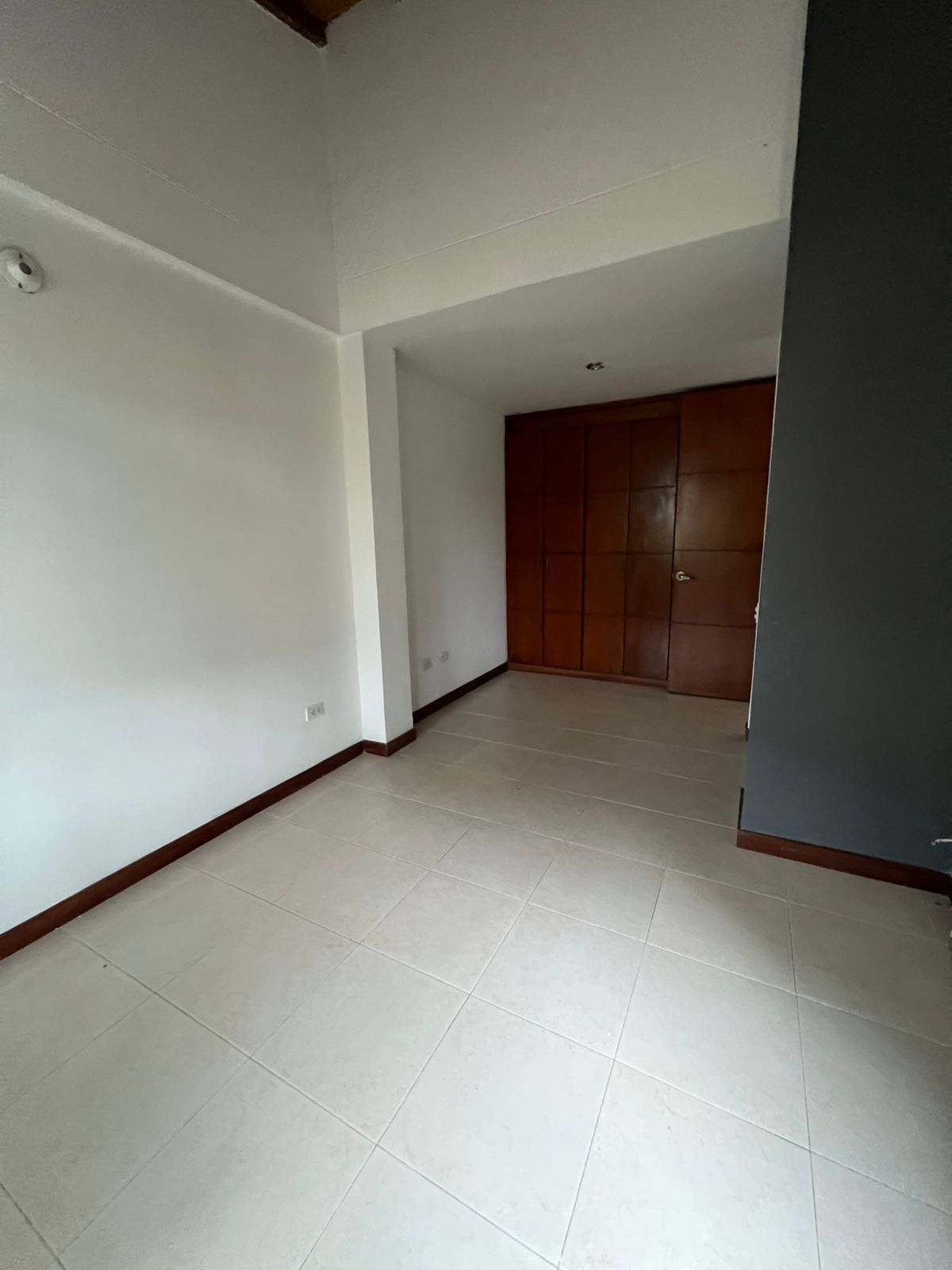 Casa en arriendo Tolima Ibagué Cn Ronda Del Vergel 117 m2 Habitaciones 2 Baños 2 Garajes 2 Precio $3400000