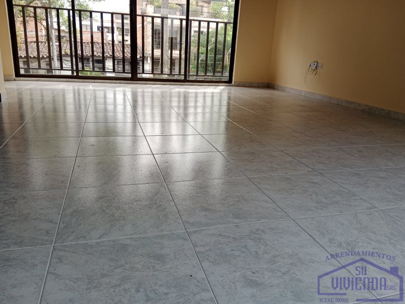 Apartamento en arriendo Antioquia Medellín Cristo Rey 80 m2 Habitaciones 3 Baños 2 Garajes 0 Precio $2000000