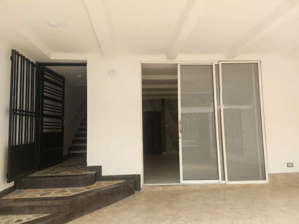 Casa en venta Norte De Santander Cúcuta Ub Niza 170 m2 Habitaciones 4 Baños 5 Garajes 2 Precio $560000000